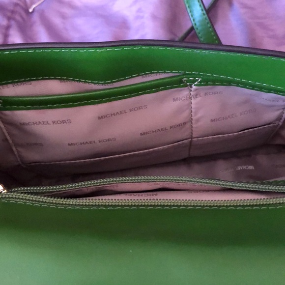 Olive Green Michael Kors handbag - Picture 6 of 7